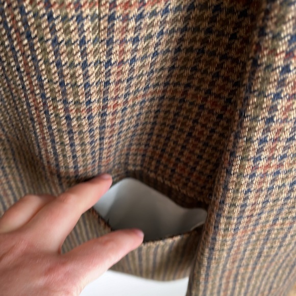 Embassy Row Jacket - Picture 9 of 14